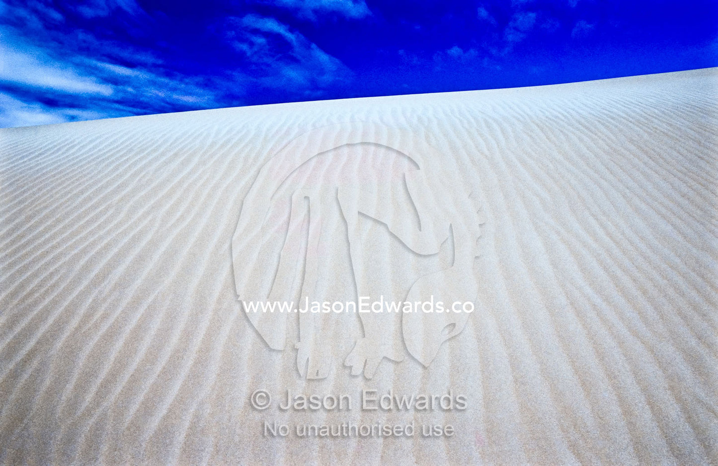 A sand dune sheltering the Nullarbor Plain from the Southern Ocean. Fowlers Bay, South Australia, Australia.