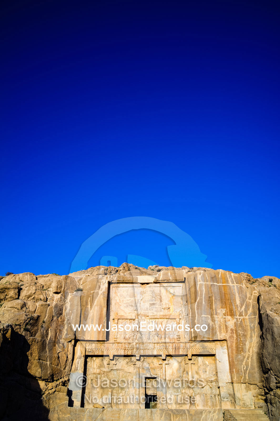 The Tomb of Artaxerxes III carved into a cliff face at Persepolis. Persepolis, Shiraz, Fars Province, Islamic Republic of Iran.