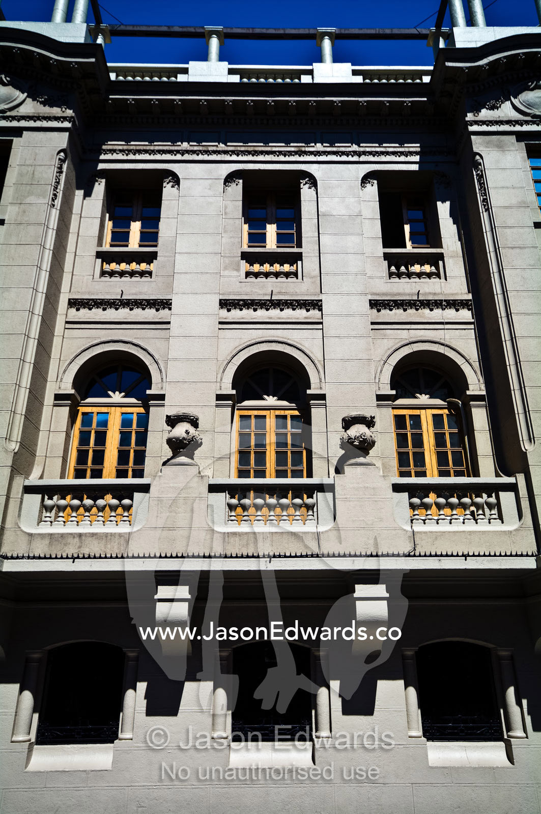 Neoclassical architecture and ornate balconies in inner Santiago. Londres, Santiago, Chile