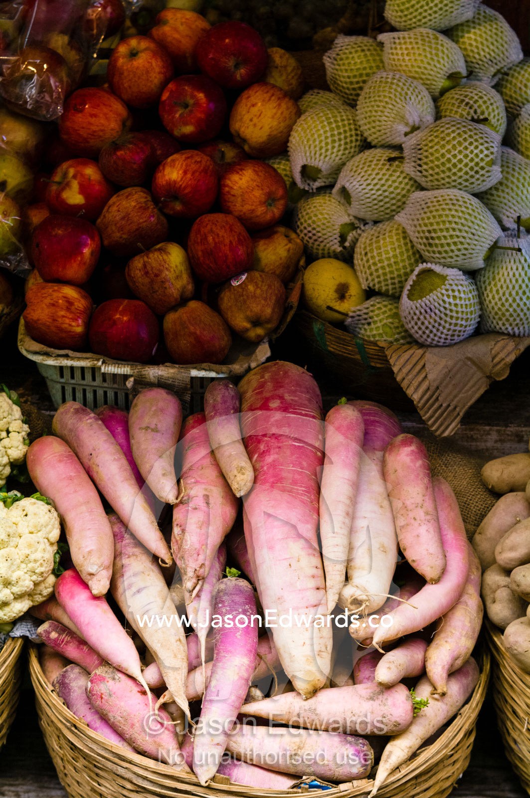Fresh, healthy and organic apples, nashi pears and turnips for sale in a Himalayan farmers market. Thimphu, Thimphu District, Bhutan.