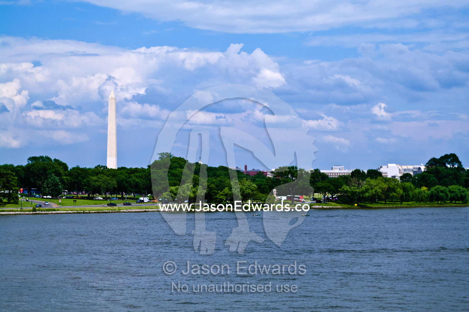 Looking across the Potomac River towards the Washington Monument. Washington, District of Columbia, United States of America.