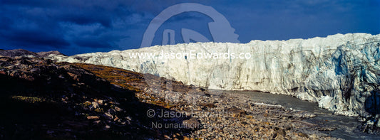A river flowing along the fracture zone of an enormous glacier. Qinnguata Kuussua River, Russell Glacier, Greenland Ice Sheet, Qeqqata Municipality, Kangerlussuaq, Greenland.