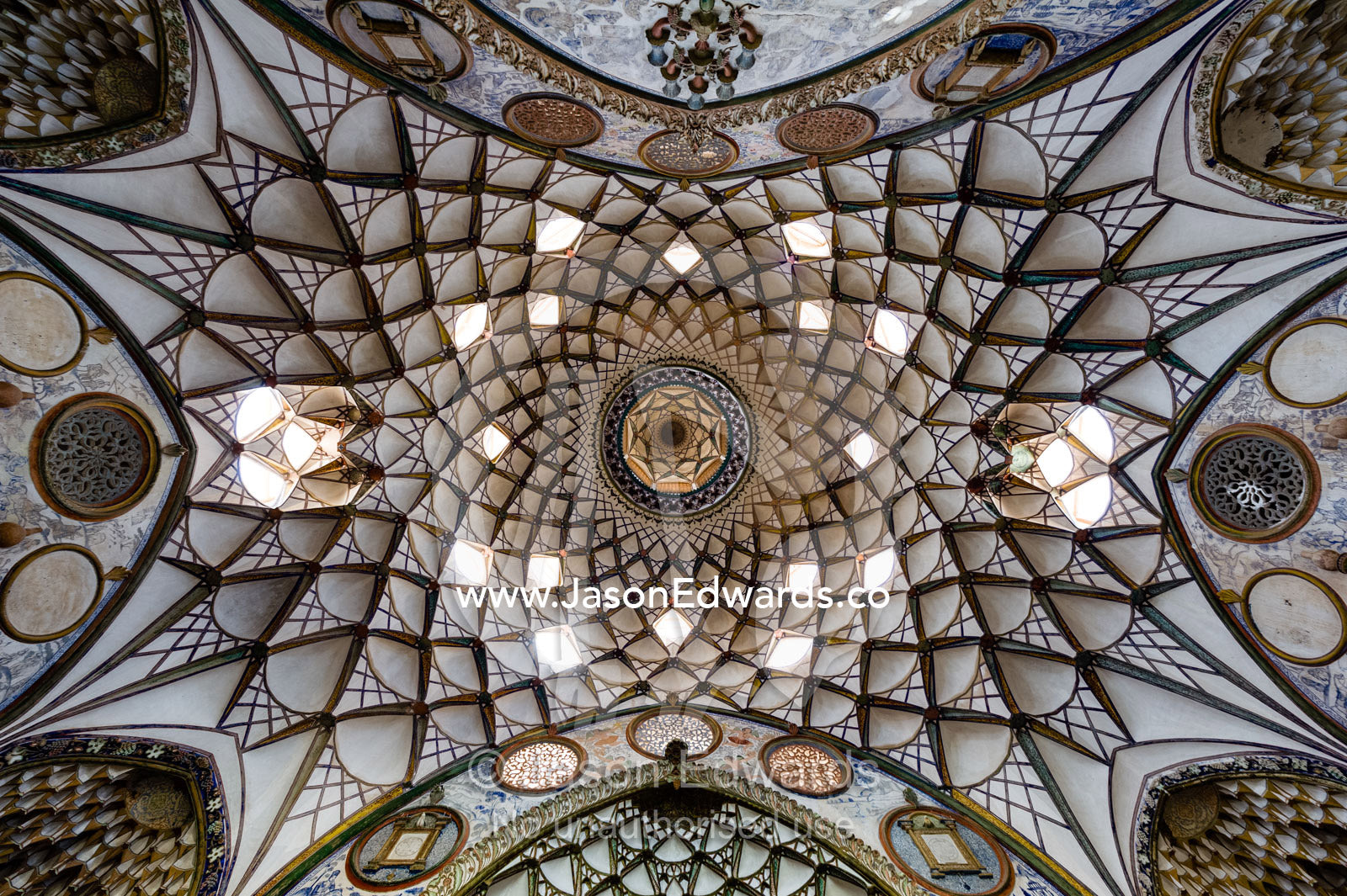 Skylights illuminate the vaulted spiralling geometric ceiling of the Borujerdis House. Borujerdis House, Kashan, Isfahan Province, Islamic Republic of Iran.