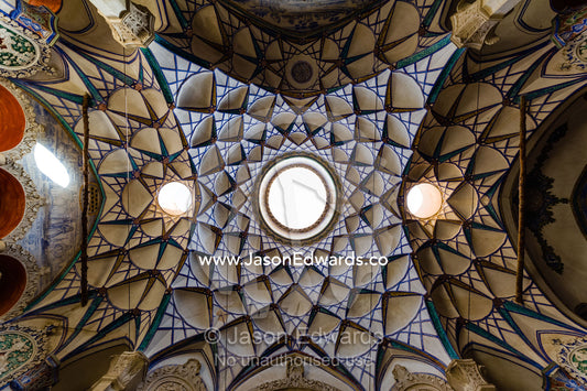 Skylights illuminate the vaulted spiralling geometric ceiling of the Borujerdis House. Borujerdis House, Kashan, Isfahan Province, Islamic Republic of Iran.