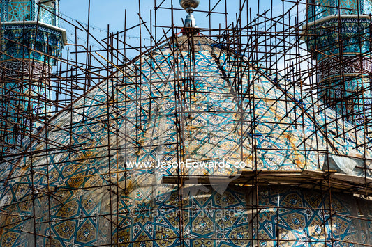 Steel scavolding covering the Holy shrine of Hazrat Masuma during renovations. Fatima Masumeh Shrine, Qom, Qom Province, Islamic Republic of Iran.