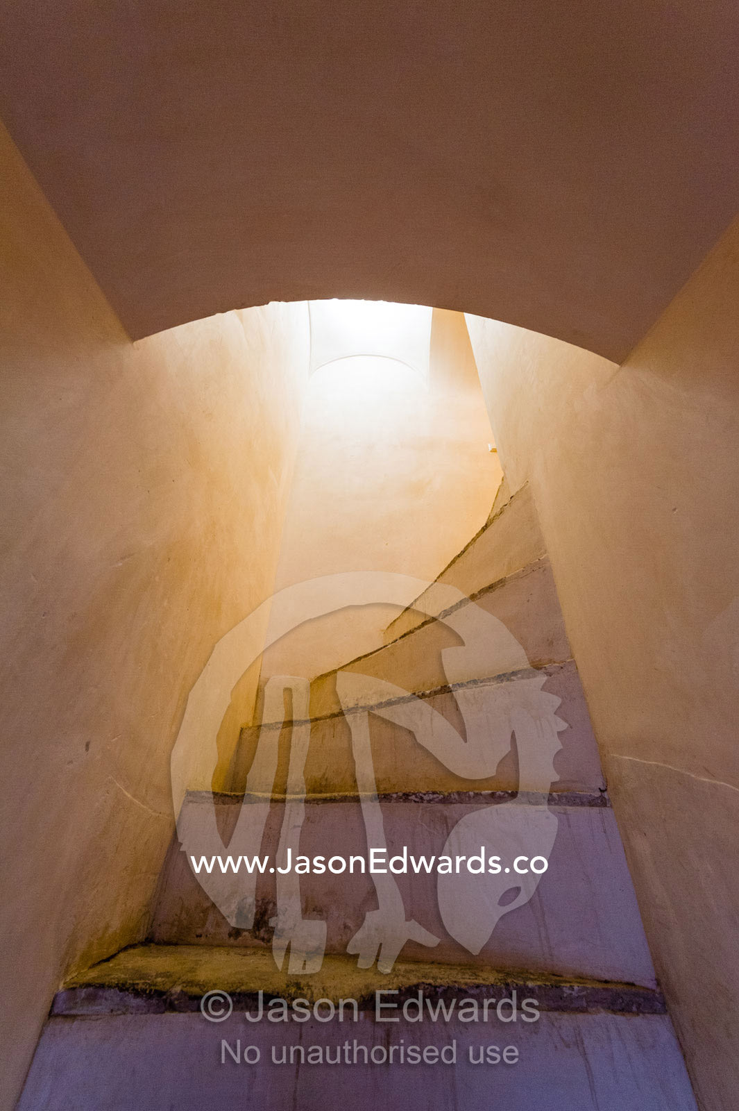 A spiraling staircase in the house of a wealthy merchant. Manuchehri house, Kashan, Isfahan, Islamic Republic of Iran.