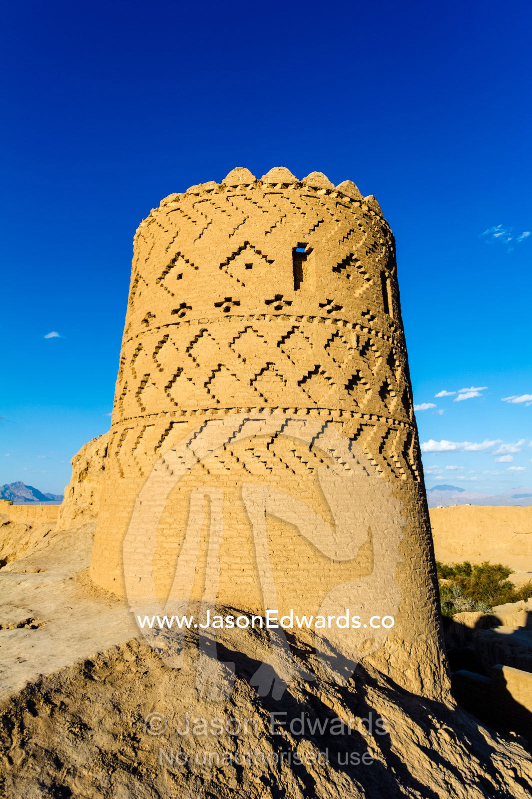 A mud brick watch tower in an ancient desert fortress. Narin Castle, Meybod, Meybod County, Yazd Province, Islamic Republic of Iran.
