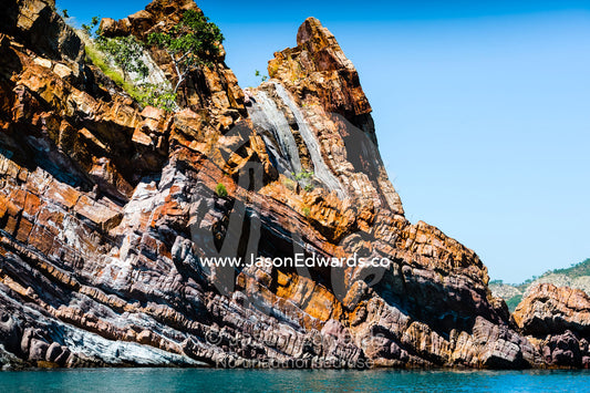 Sedimentary layering in rocks under pressure over 1.8 billion years. Nares Point, Cockatoo Island, Yampi Sound, Buccaneer Archipelago, Kimberley Coast, Western Australia, Australia.