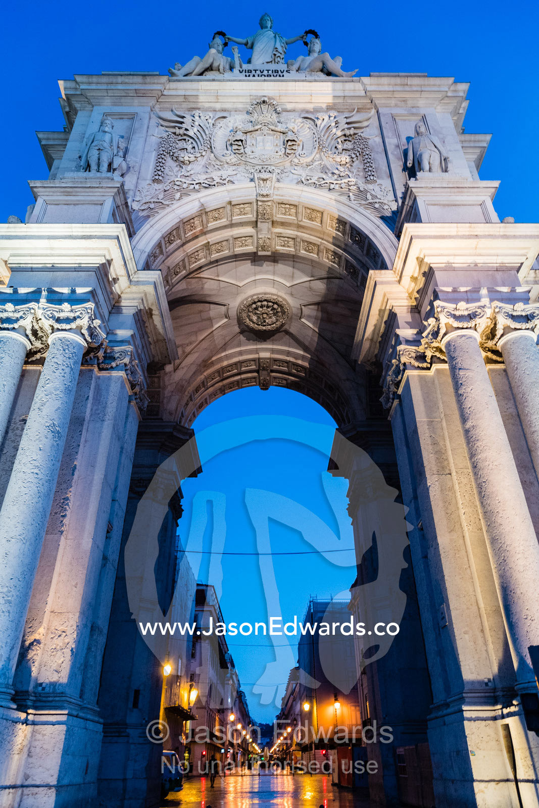 The Rua Augusta Arch is a triumph arch built to commemorate Lisbon's reconstruction after the 1755 earthquake. Lisbon, Lisboa, Portugal
