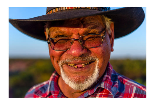 An aboriginal elder on an outback cattle station in the desert. Coober Pedy, Mt Willoughby Station, South Australia, Australia